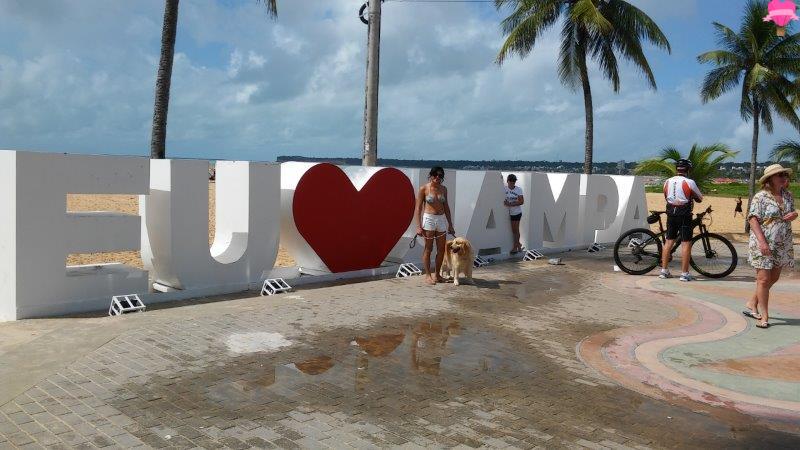 praia-tambau-letreiro-jampa-joao-pessoa-viagem-cachorro-nordeste-paraiba-pet-friendly