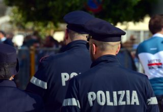 Fomos barrados duas vezes no aeroporto de Roma